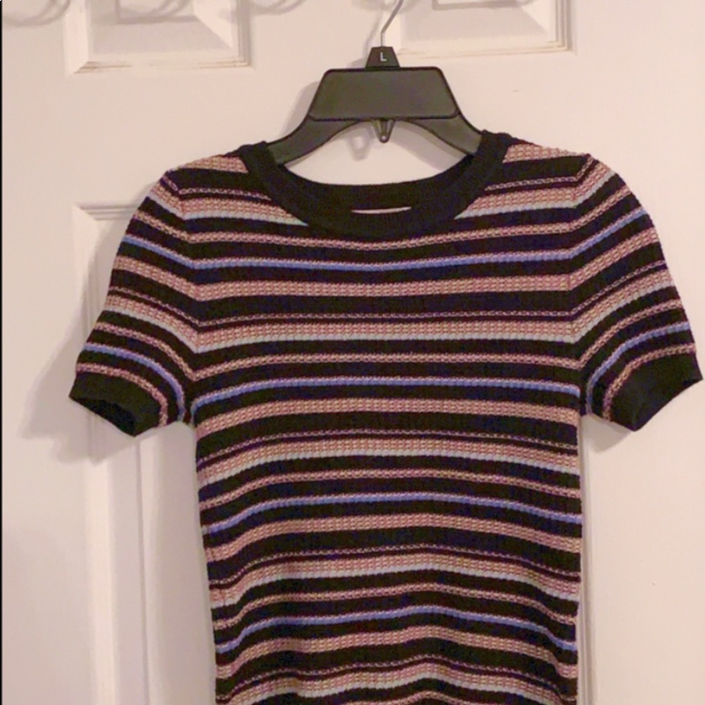Tight multicolored shirt